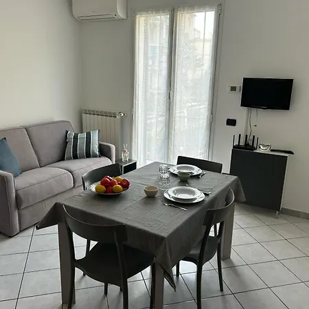 Camineve 2 Apartment Loano